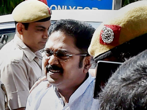 Delhi court orders to take voice samples of TTV Dinakaran and Sukesh Delhi court orders to take voice samples of TTV Dinakaran and Sukesh