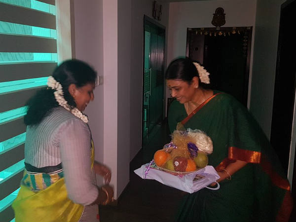 Shimla Muthuchozhan gets blessings from MK Stalin Shimla Muthuchozhan gets blessings from MK Stalin