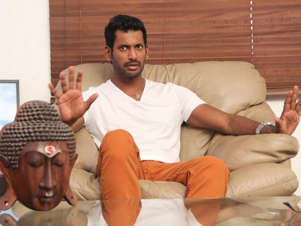 Threatens, rough behavior... Fans following Vishal in real life too! Threatens, rough behavior... Fans following Vishal in real life too!