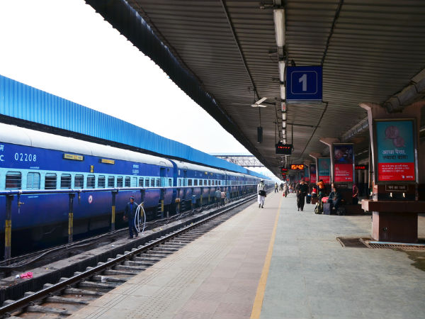 பிச்சை எடுக்கும் தொழிலாளிகள்