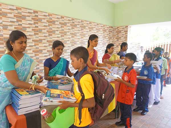 டை கட்டும் பயிற்சி