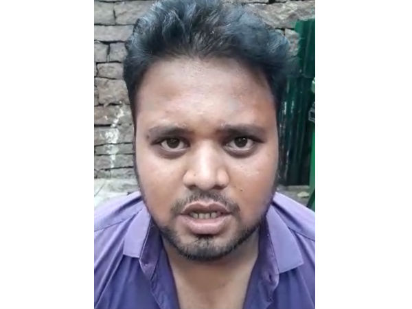 வேடிக்கை பார்த்த காவல்துறை