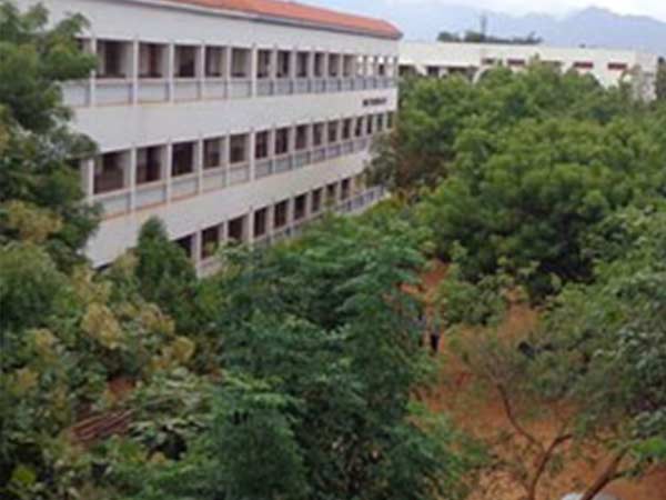 11 பொறியியல் கல்லூரிகள் மூடல்