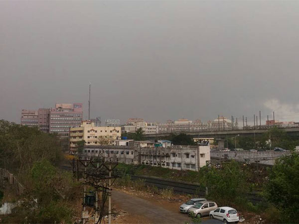 Sudden rain brings cheer in Chennai Sudden rain brings cheer in Chennai