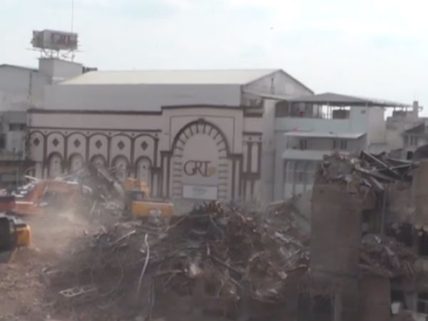 Chennai silks building become a empty ground Chennai silks building become a empty ground