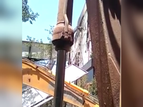 Chennai silks demolition work started Chennai silks demolition work started