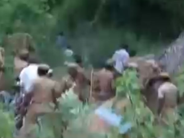 police lathi charge aganist kathiramangalam protesters police lathi charge aganist kathiramangalam protesters