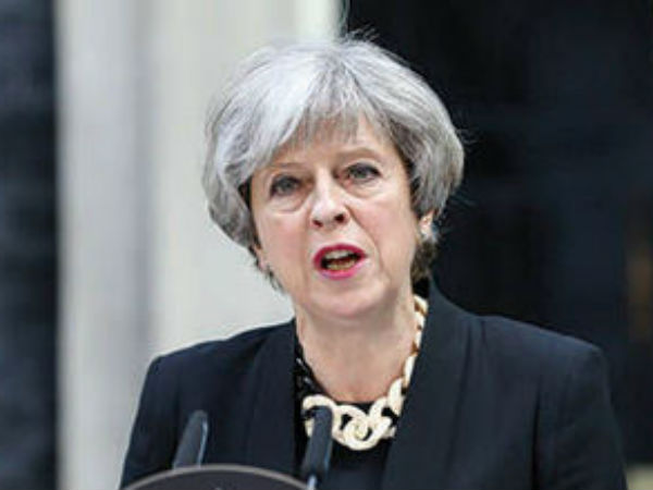 Theresa May arrives at Buckingham Palace for meeting with queen Theresa May arrives at Buckingham Palace for meeting with queen