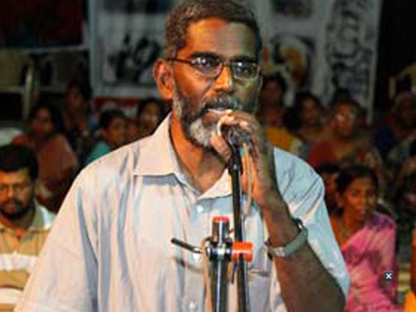/news/tamilnadu/examiner-not-allow-student-write-exam-because-he-wear-dhoti-285035.html /news/tamilnadu/examiner-not-allow-student-write-exam-because-he-wear-dhoti-285035.html