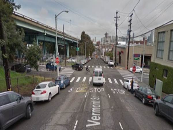 At least four killed in San Francisco UPS shooting At least four killed in San Francisco UPS shooting