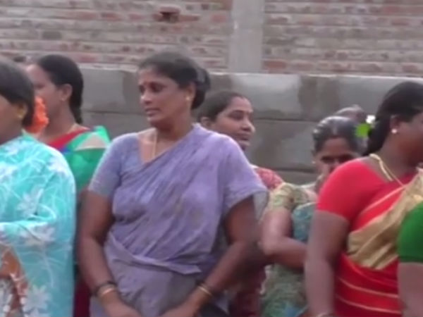 Women protested against gas godown which is constructed among residences Women protested against gas godown which is constructed among residences