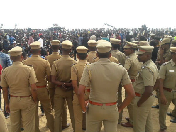 மெரினாவில் கண்காணிப்பு