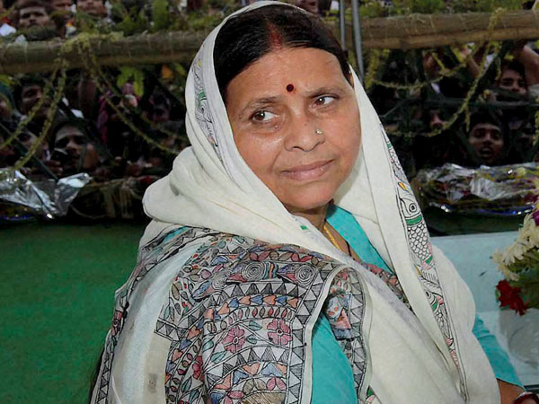 Nitish-Modi colluded to betray us: Rabri Devi Nitish-Modi colluded to betray us: Rabri Devi