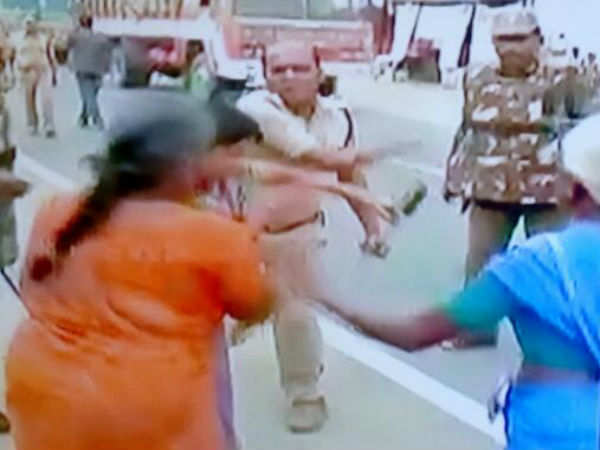 விஷமிகள் தூண்டிவிடுகின்றனர்