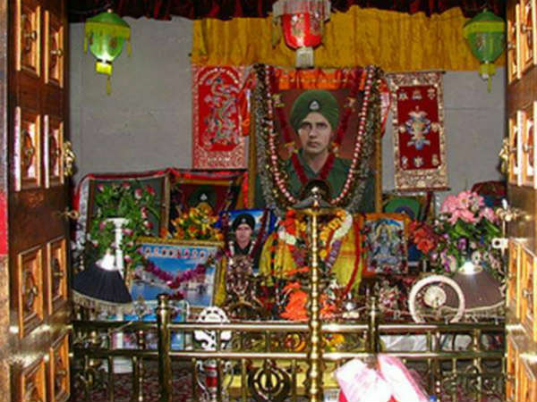 பாபா ஹர்பஜன்சிங் கோவில்