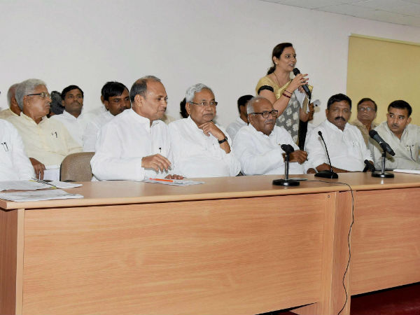 132 பேரின் ஆதரவு