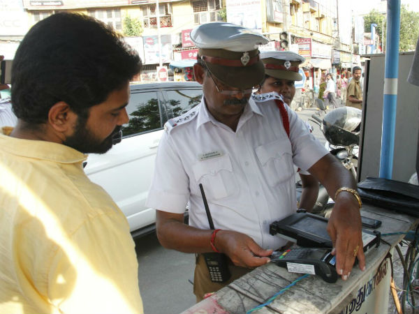 கிரெடிட் அல்லது டெபிட்