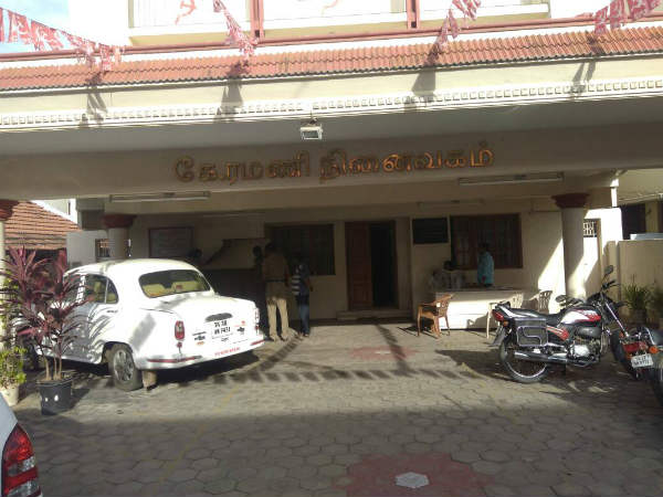 One person arrested in Petrol bomb hurled at CPI (M) office, Coimbatore One person arrested in Petrol bomb hurled at CPI (M) office, Coimbatore