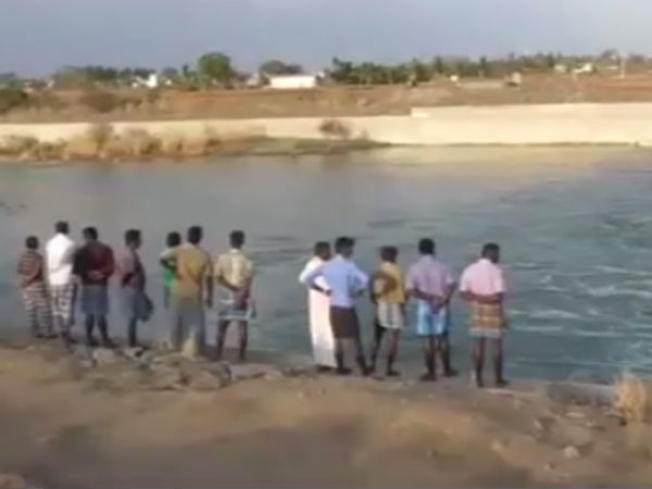 Student died in Dharapuram river and people accusing PWD department Student died in Dharapuram river and people accusing PWD department