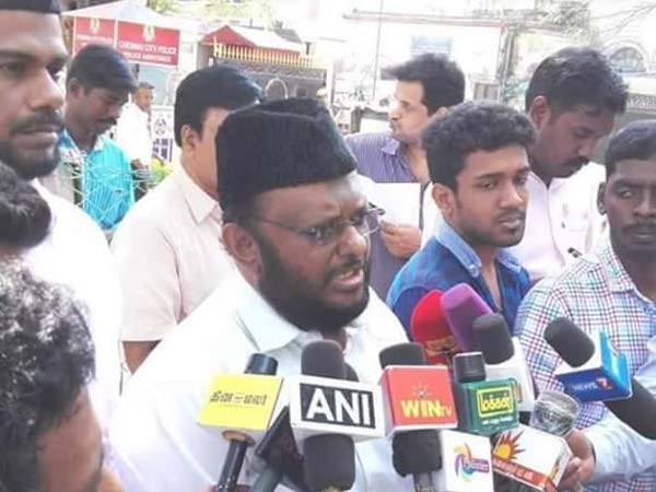 Manidaneya makkal katchi supports for DMK human chain protest Manidaneya makkal katchi supports for DMK human chain protest