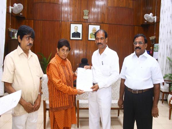3 BJP loyalists sworn on Puducherry legislative assembly 3 BJP loyalists sworn on Puducherry legislative assembly