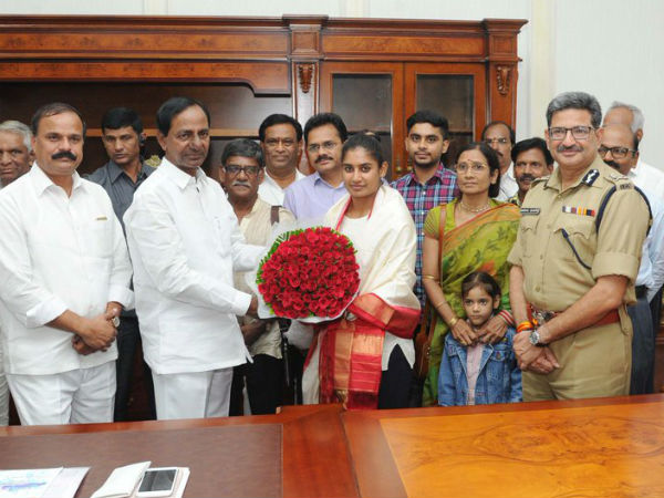 Telangana govt to give Rs 1 crore, house plot to Mithali Raj Telangana govt to give Rs 1 crore, house plot to Mithali Raj