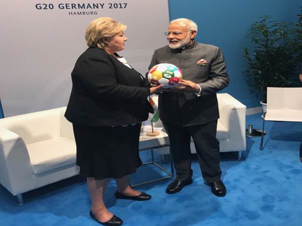 G20 Summit: PM Modi meets world leaders at the summit G20 Summit: PM Modi meets world leaders at the summit