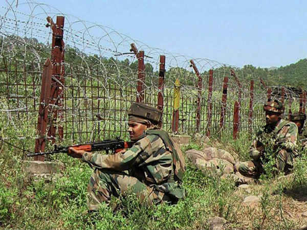 Pak. Army gun fire in Poonch for 2nd day, tension prevails Pak. Army gun fire in Poonch for 2nd day, tension prevails