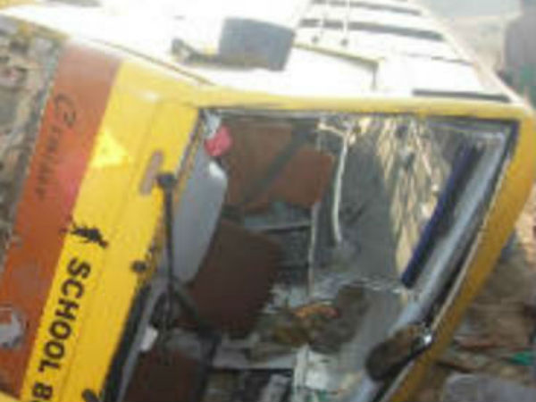 30 Injured in Private School Bus Accident near Salem to Attur 30 Injured in Private School Bus Accident near Salem to Attur