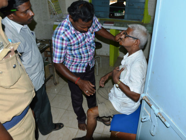 Traffic Ramaswamy got faint in Tiruppur Traffic Ramaswamy got faint in Tiruppur