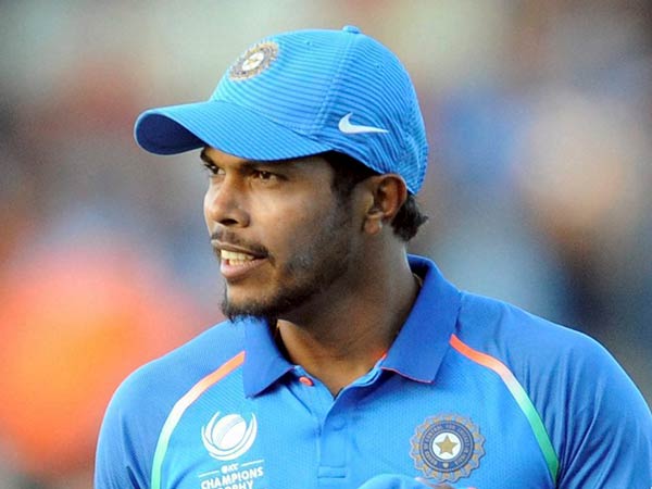 Money and cell phone stolen from cricket player Umesh Yadav's house in Nagpur Money and cell phone stolen from cricket player Umesh Yadav's house in Nagpur