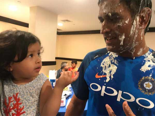 Ziva enjoys Dhoni's birthday celebrations Ziva enjoys Dhoni's birthday celebrations