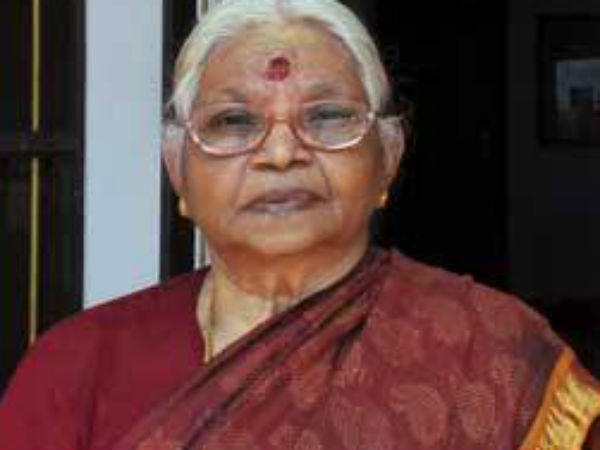 உதவிக் கரம் நீட்டும் மனைவி