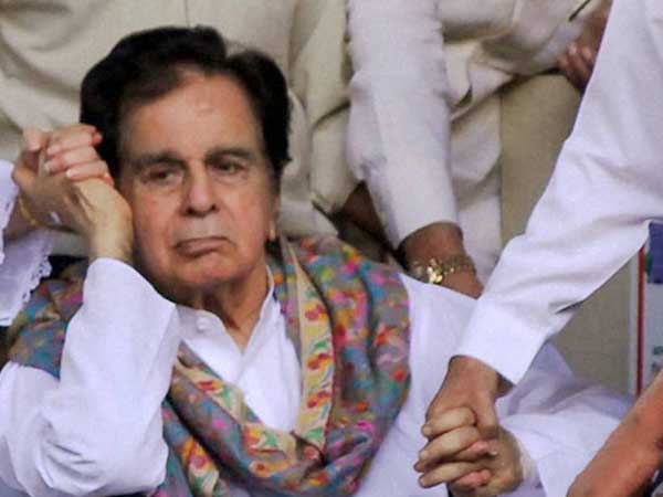 Legendary actor Dilip Kumar admitted in the hospital Legendary actor Dilip Kumar admitted in the hospital