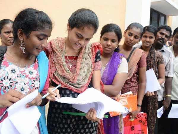 பழக்கி வைத்து விட்டனர்