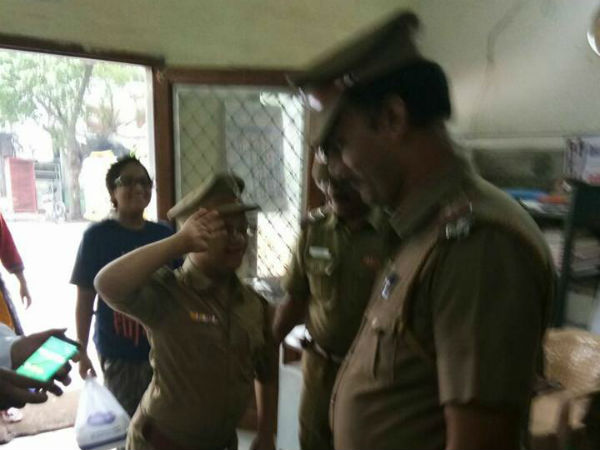 பூங்கொத்து மரியாதை