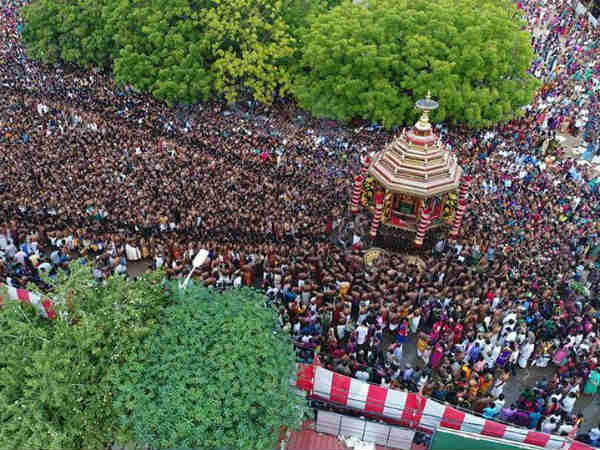 பல லட்சம் பேர்