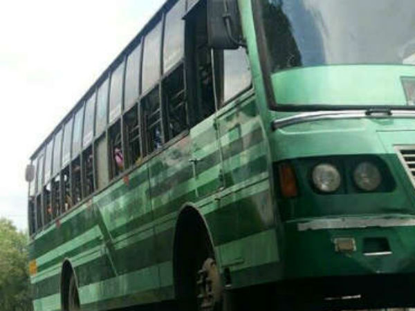 படிக்கத் தெரியாததால் ஏமாற்று வேலை