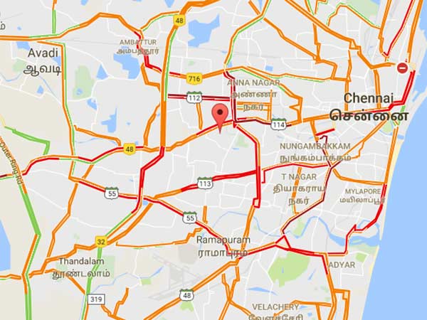 Heavy rain causing mad traffic issue in Chennai roads Heavy rain causing mad traffic issue in Chennai roads