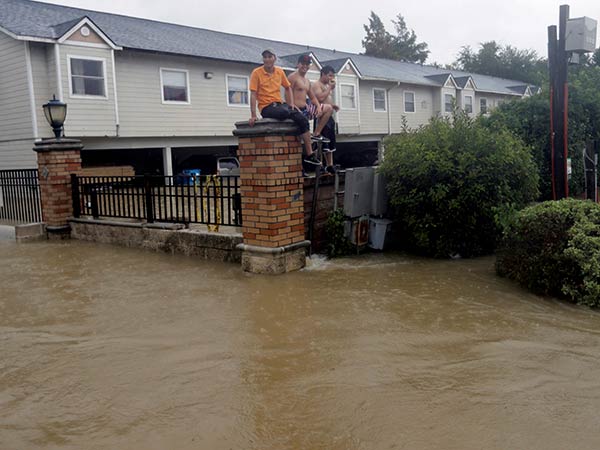 200 Indian students stranded in Houston floods: Sushma 200 Indian students stranded in Houston floods: Sushma