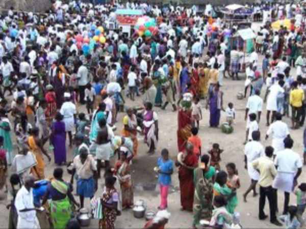 Clash in festival, 11 injured in Aranthangi Clash in festival, 11 injured in Aranthangi