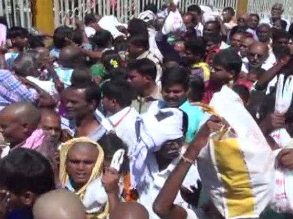 Krishna Jayanthi Holiday rush at Tirumala Krishna Jayanthi Holiday rush at Tirumala