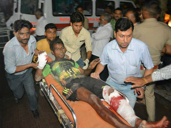 Train coaches derailed near Muzaffarnagar in Uttarpradesh Train coaches derailed near Muzaffarnagar in Uttarpradesh