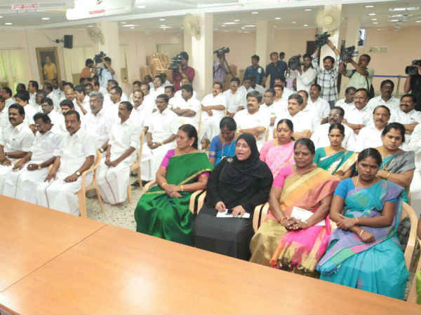 111 எம்.எல்.ஏக்கள்