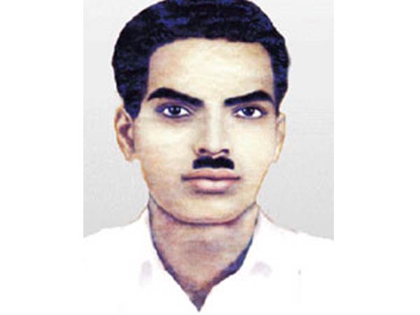 தேசம் திரும்பிப் பார்க்கும் தலைவர்