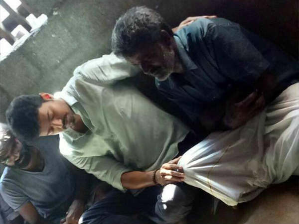 திரையுலம் ஆதரவு
