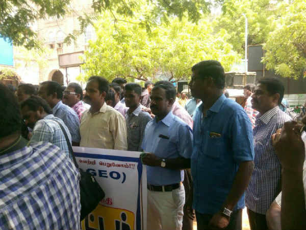 தடை விதிக்கக் கூடாது