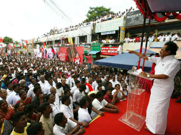 பாஜக ஆட்சிதான் நடக்கிறது