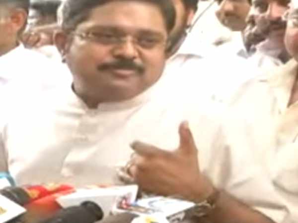ஒரு வாரத்தில் ஆட்சி கவிழும்