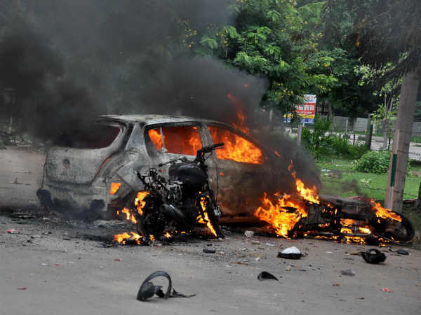 வன்முறை வெடித்தது